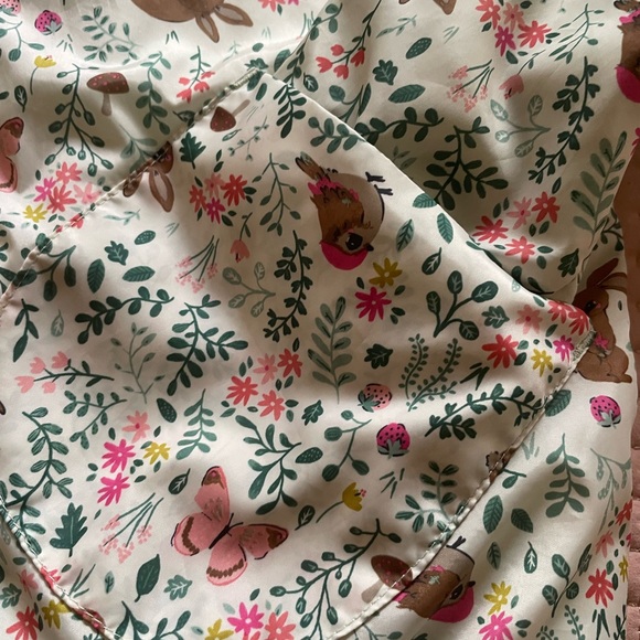 H&M Kids Floral and Bunny Print Windbreaker Light Jacket Removable Hood Sz 8/10 - Picture 3 of 9